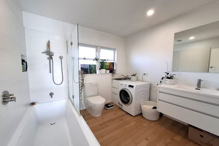 Photo of property in 5/32 Alamein Avenue, Belmont, Auckland, 0622