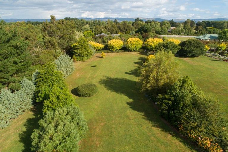 Photo of property in 7 Dobsons Lane, Kelvin Grove, Palmerston North, 4470