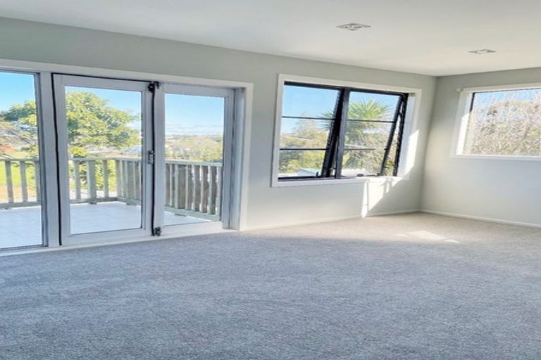 Photo of property in 89 Exmouth Road, Northcote, Auckland, 0627