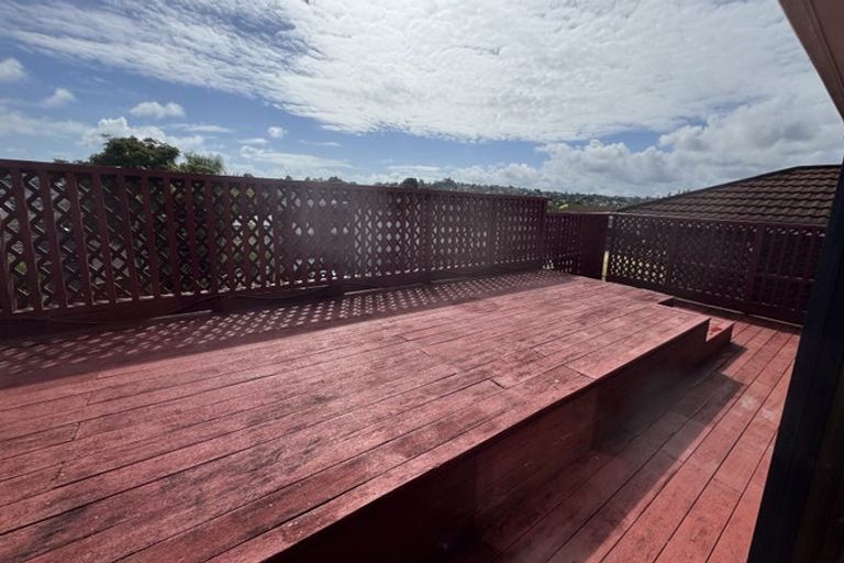 Photo of property in 34a Mark Edward Drive, Half Moon Bay, Auckland, 2012