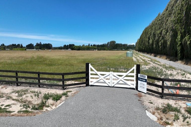 Photo of property in 27 Te Pouapatuki Road, Woodend, Kaiapoi, 7691