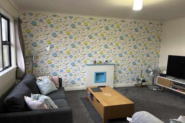 Photo of property in 74-76 Te Awe Awe Street, Hokowhitu, Palmerston North, 4410