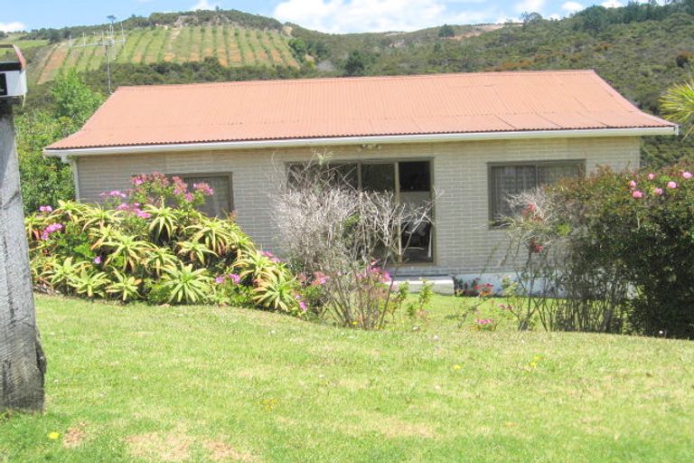 Photo of property in 23 Seaview Road, Cable Bay, 0420
