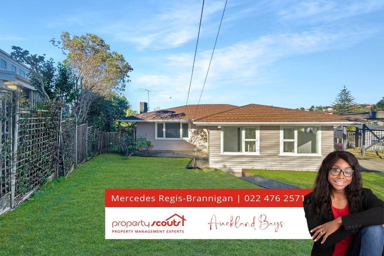 Photo of property in 2/701 East Coast Road, Browns Bay, Auckland, 0630