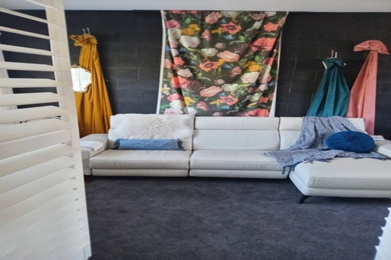 Photo of property in 2/1103 Outram Road, Akina, Hastings, 4122