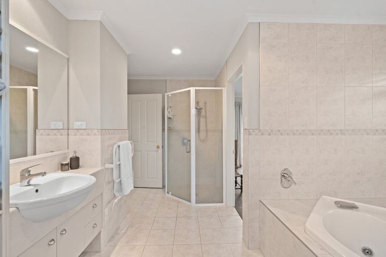 Photo of property in 48 Oxford Street, Te Puke, 3119