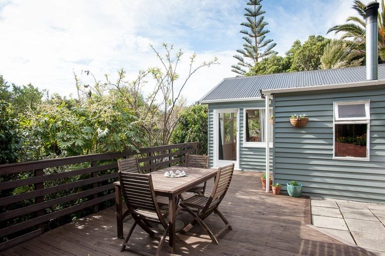 Photo of property in 2 Purau Avenue, Diamond Harbour, 8972