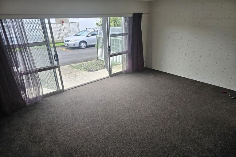 Photo of property in 2/5 Second Avenue, Avenues, Whangarei, 0110