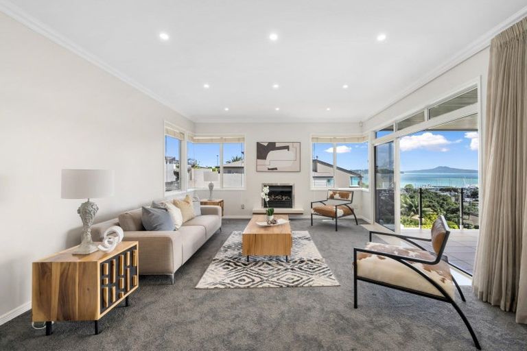 Photo of property in 72 Compass Way, Half Moon Bay, Auckland, 2012