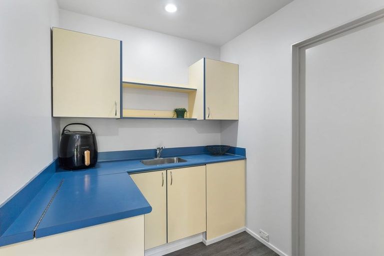 Photo of property in 86 Wade River Road, Stanmore Bay, Whangaparaoa, 0932