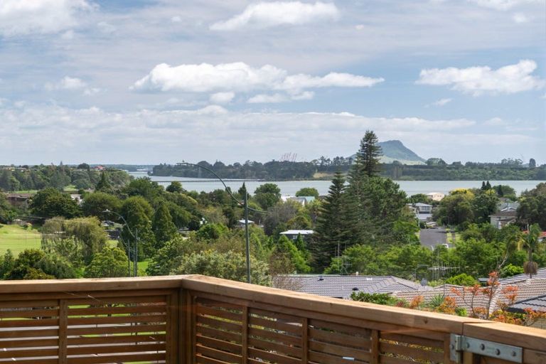 Photo of property in 42 Oteki Park Drive, Welcome Bay, Tauranga, 3112