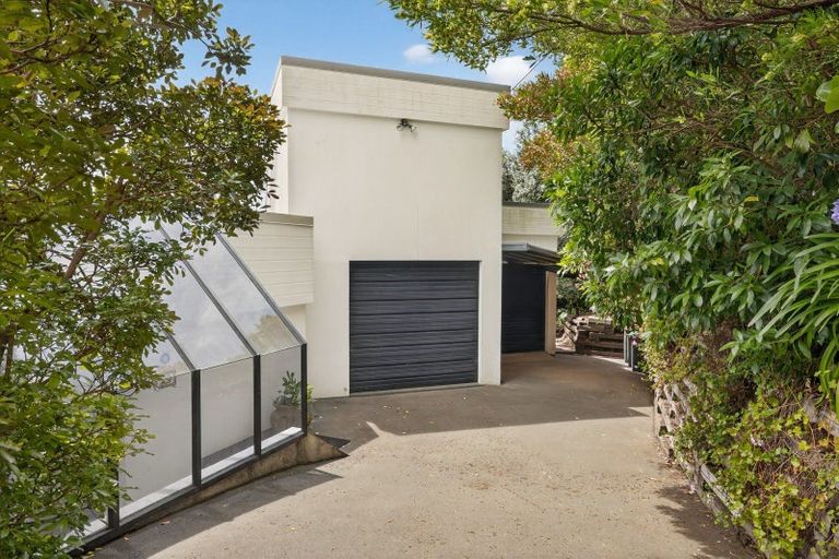 Photo of property in 29 Bayview Road, Charteris Bay, Lyttelton, 8971