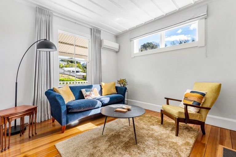 Photo of property in 95 Milton Road, Bluff Hill, Napier, 4110