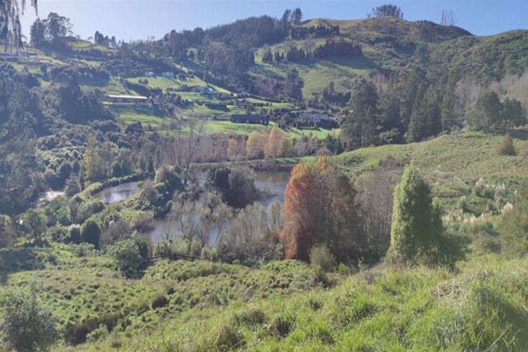 Photo of property in 59 Chamberlain Road, Bombay, 2675