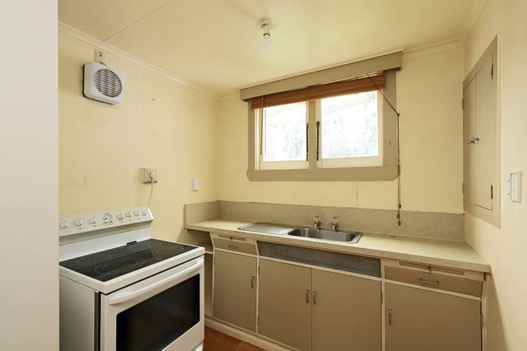 Photo of property in 1015 Heretaunga Street East, Parkvale, Hastings, 4122