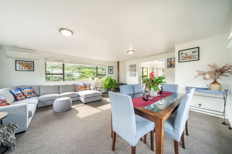 Photo of property in 20 Roys Road, Plimmerton, Porirua, 5026