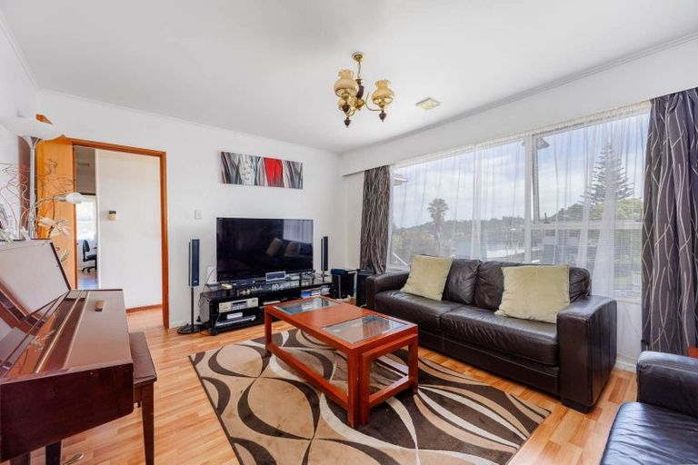 Photo of property in 36 Powrie Street, Glenfield, Auckland, 0629