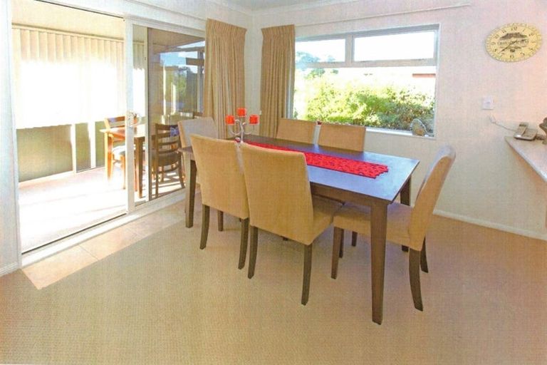 Photo of property in 23 Chesterfield Way, Orewa, 0931