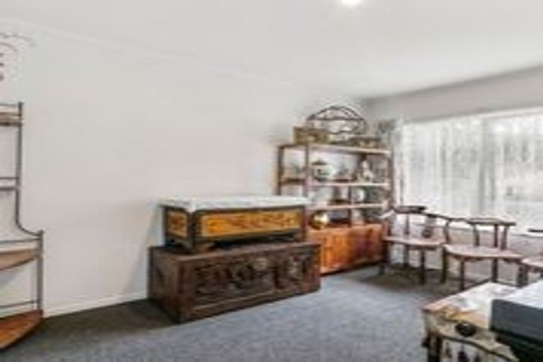 Photo of property in 16 Heathridge Place, Burswood, Auckland, 2013