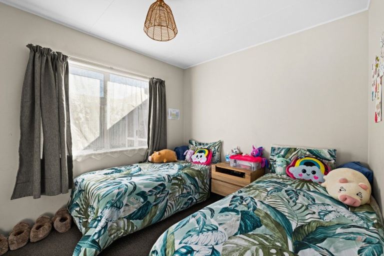 Photo of property in 2/434 Gloucester Street, Taradale, Napier, 4112