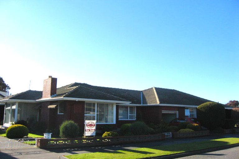 Photo of property in 40 Hurunui Street, Cracroft, Christchurch, 8025