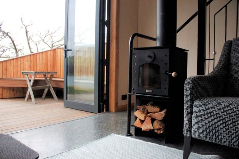 Photo of property in 106 Aramoana Road, Deborah Bay, Port Chalmers, 9082