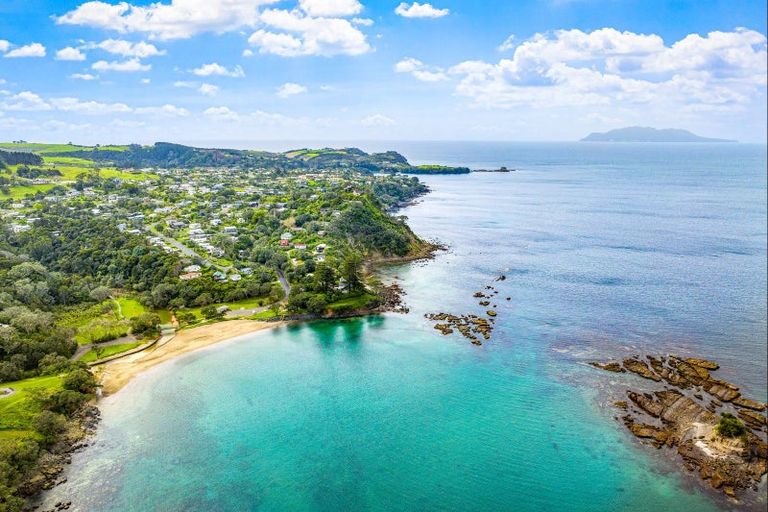 Photo of property in 38 Grand View Road, Leigh, 0985