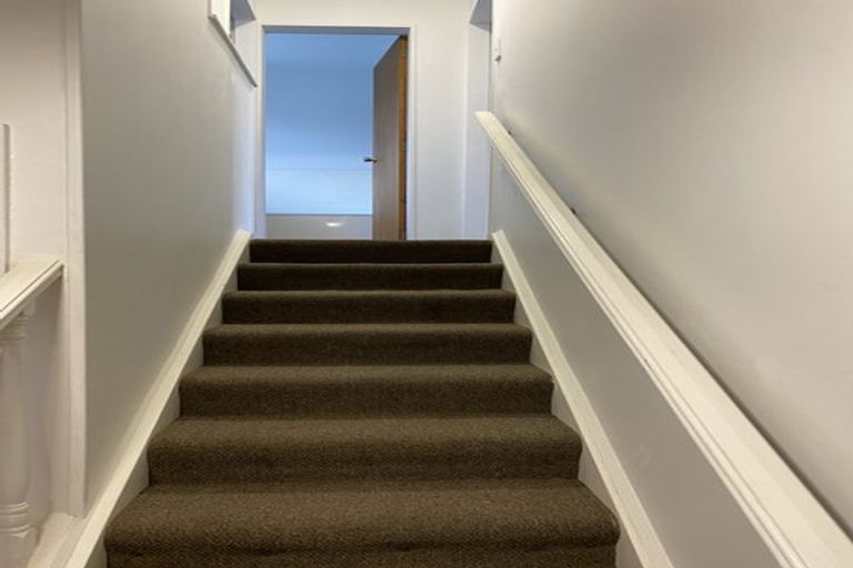 Photo of property in 1/27 Thorrington Road, Cashmere, Christchurch, 8022