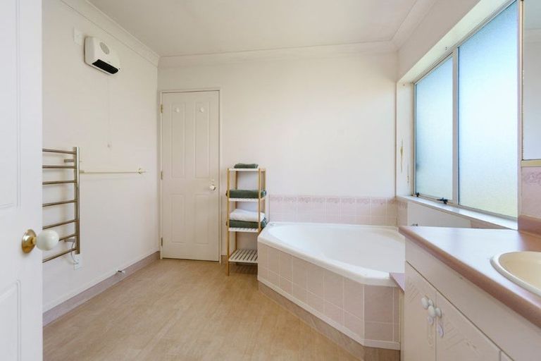 Photo of property in 179 Victoria Street, Cambridge, 3434