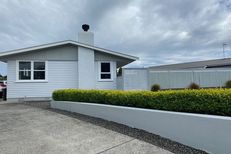 Photo of property in 110 Kingswood Road, Brookfield, Tauranga, 3110