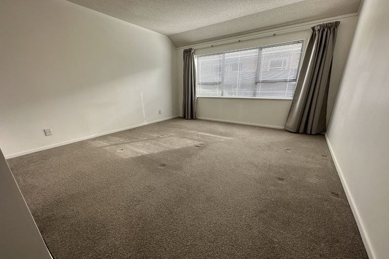 Photo of property in 1/8 Vincent Street, Howick, Auckland, 2014