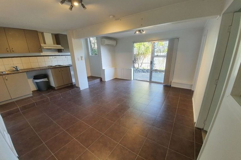 Photo of property in 2/40 Bayview Road, Bayview, Auckland, 0629