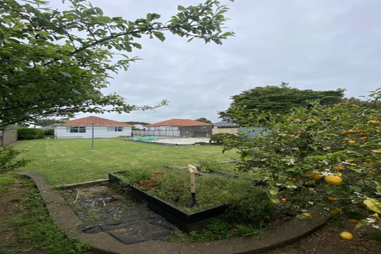 Photo of property in 50 Lismore Street, Merrilands, New Plymouth, 4312