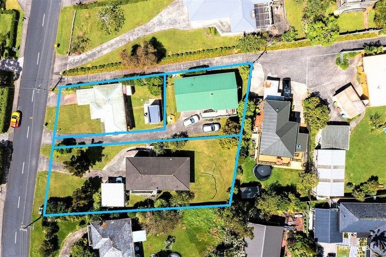 Photo of property in 35 South Lynn Road, Titirangi, Auckland, 0604