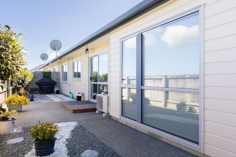 Photo of property in Trackside Villas, 22/91 Mako Mako Road, Levin, 5510