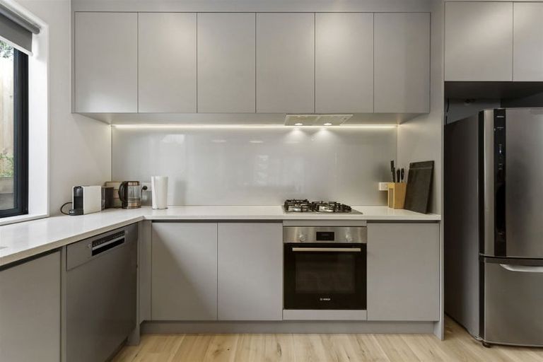 Photo of property in 14b Notre Dame Way, Albany, Auckland, 0632