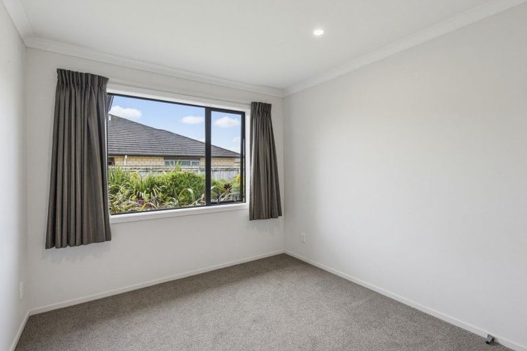Photo of property in 56 Waterstone Avenue, Paraparaumu, 5032