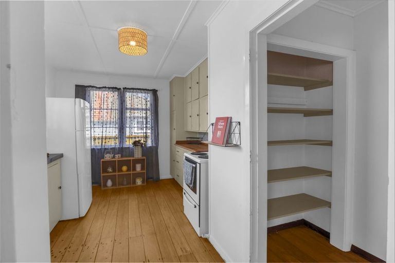 Photo of property in 11 Victory Place, Aramoho, Whanganui, 4500