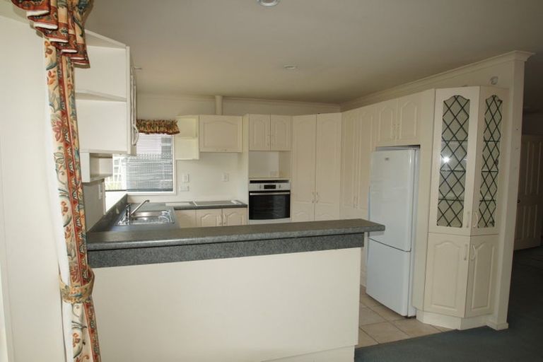 Photo of property in 1 Bowman Place, Sockburn, Christchurch, 8042