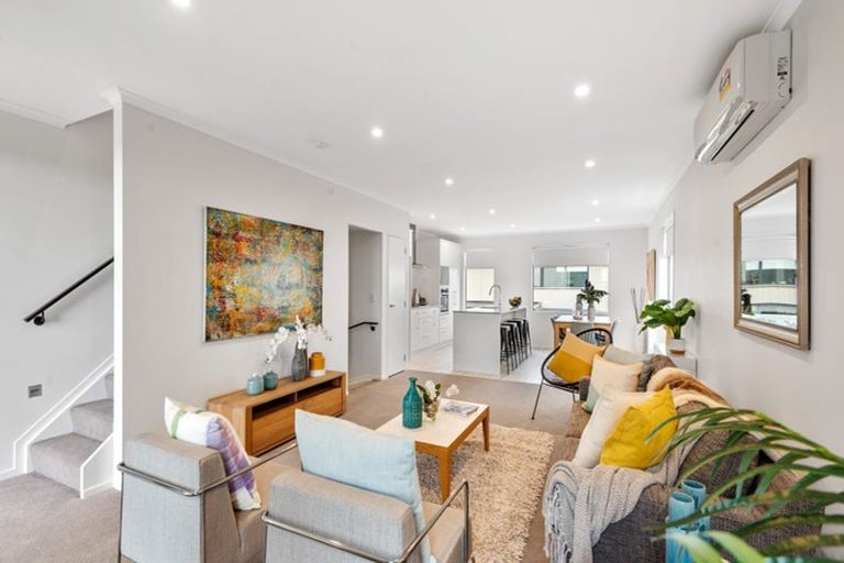 Photo of property in 25 Bonnette Road, Flat Bush, Auckland, 2019