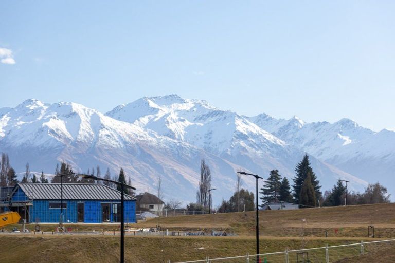 Photo of property in 64 Avalon Station Drive, Wanaka, 9305