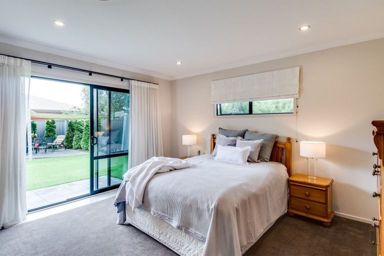 Photo of property in 28 Orotu Drive, Poraiti, Napier, 4112