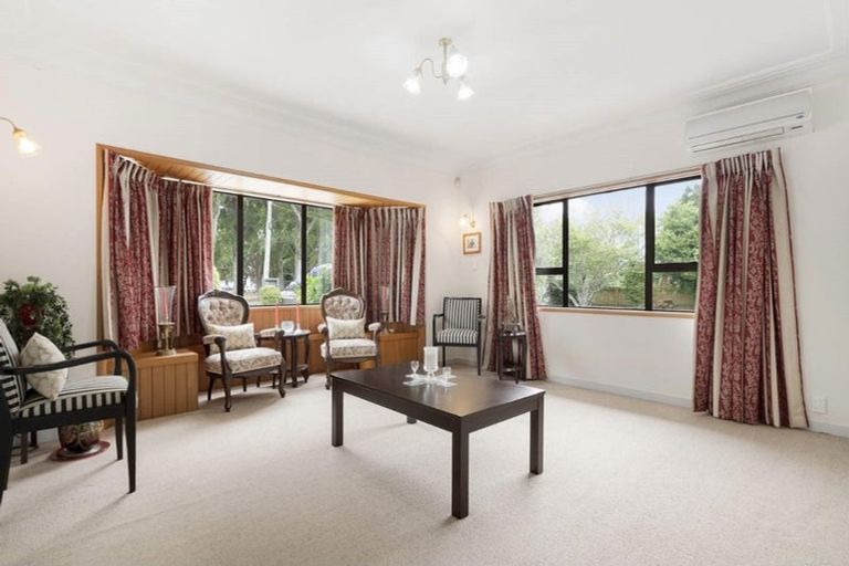 Photo of property in 16 Willis Road, Papakura, 2110