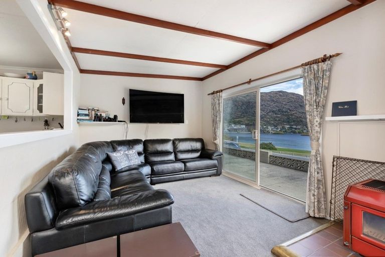 Photo of property in 18 Lake Avenue, Frankton, Queenstown, 9300