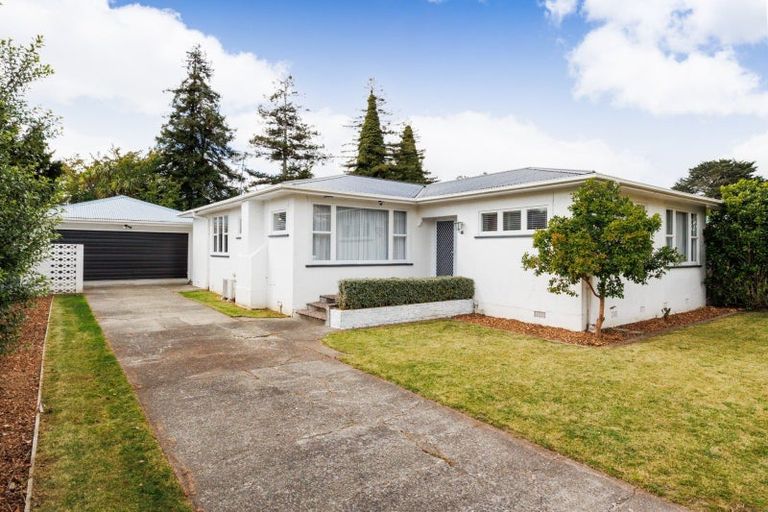 Photo of property in 7 Ruha Street, West End, Palmerston North, 4412