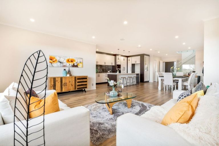 Photo of property in 94 Tir Conaill Avenue, Flat Bush, Auckland, 2019