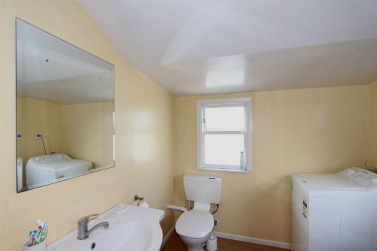 Photo of property in 25 Hood Street, New Brighton, Christchurch, 8061