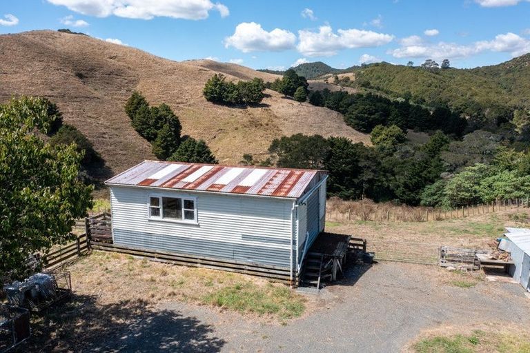 Photo of property in 222 Rayner Road, Huntly, 3700