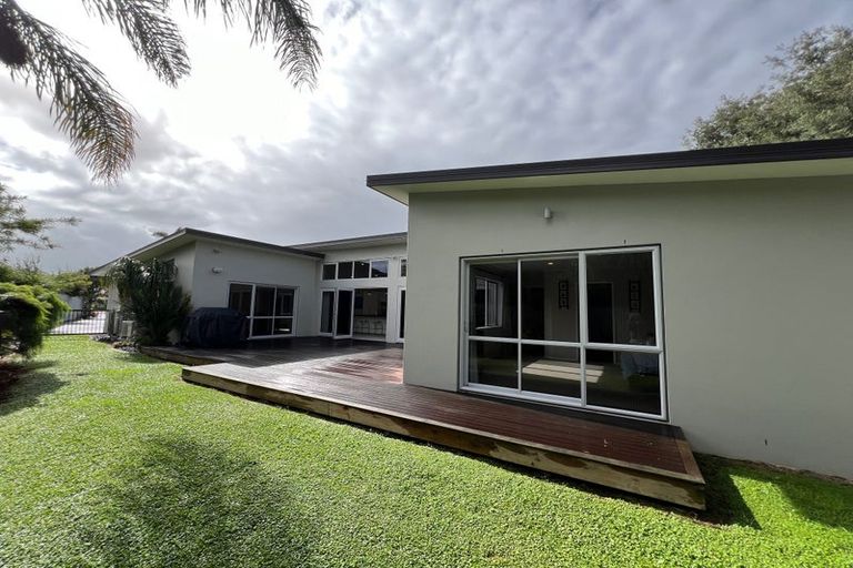 Photo of property in 20 Azure Place, Huntington, Hamilton, 3210