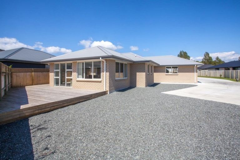 Photo of property in 80 Golden Shore Place, Coromandel, 3506